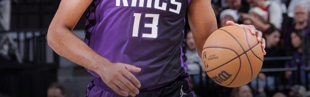 游戏模拟器-12记三分超科比 11连中创历史！穆雷神准惊动库里