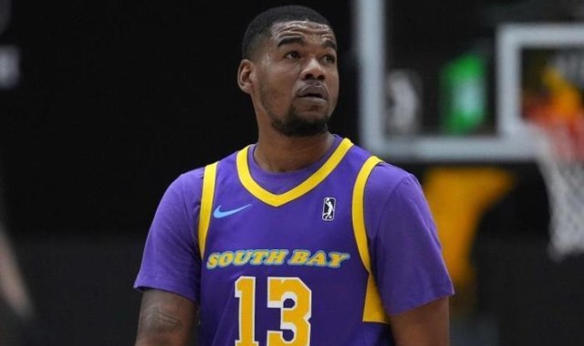 CBA多家哄抢梅森落空！梅森选择拿低工资的NBL打球，是有原因的